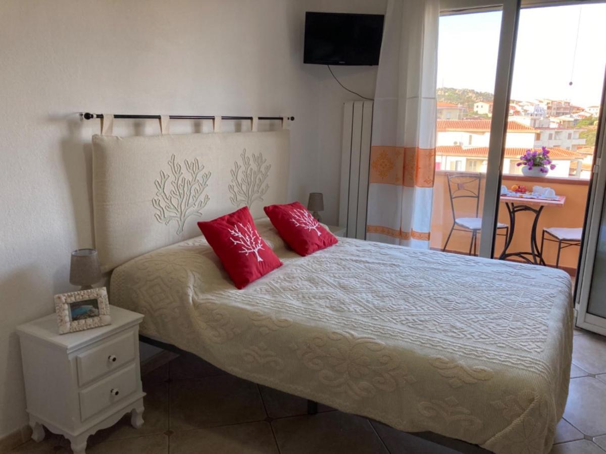 Villa le Bougainvillea La Maddalena  Esterno foto