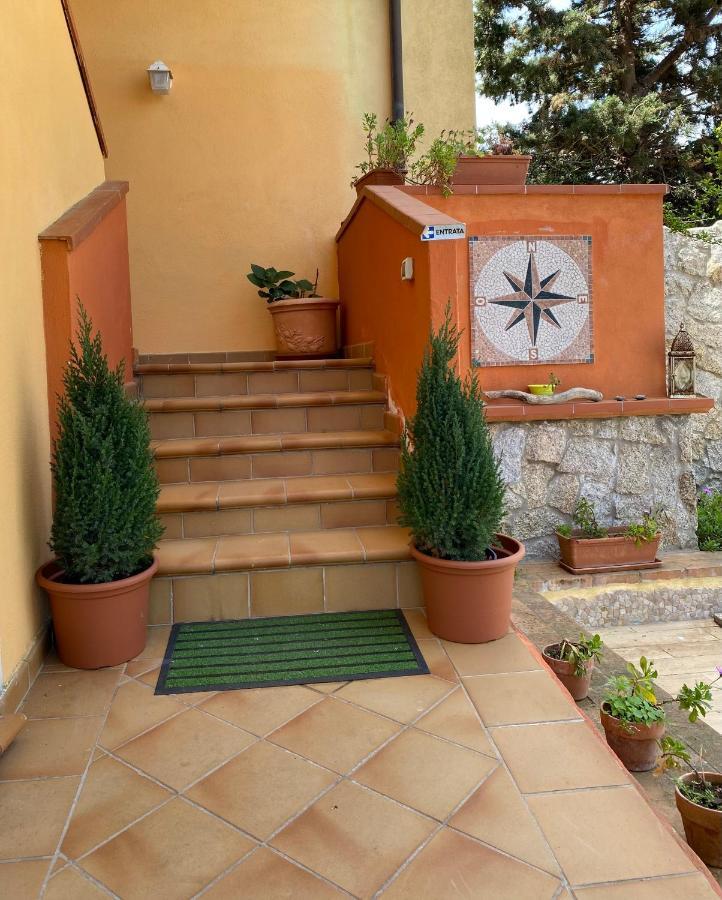 Villa le Bougainvillea La Maddalena  Esterno foto