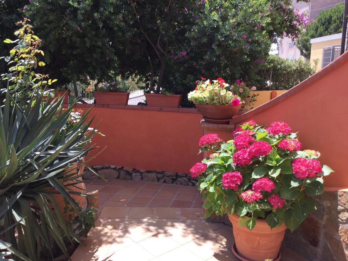 Villa le Bougainvillea La Maddalena  Esterno foto